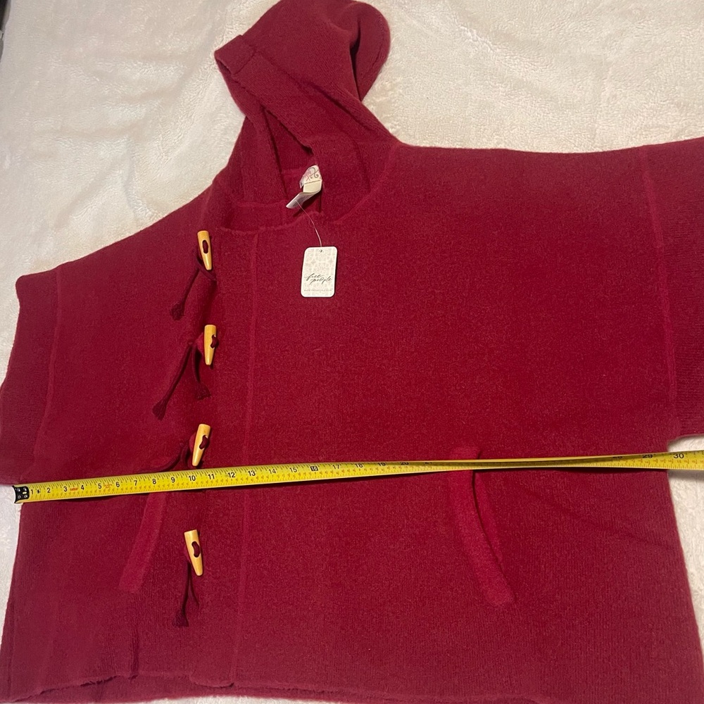 Free people Red Toggle Poncho fits all One Size NWT - Picture 3 of 9